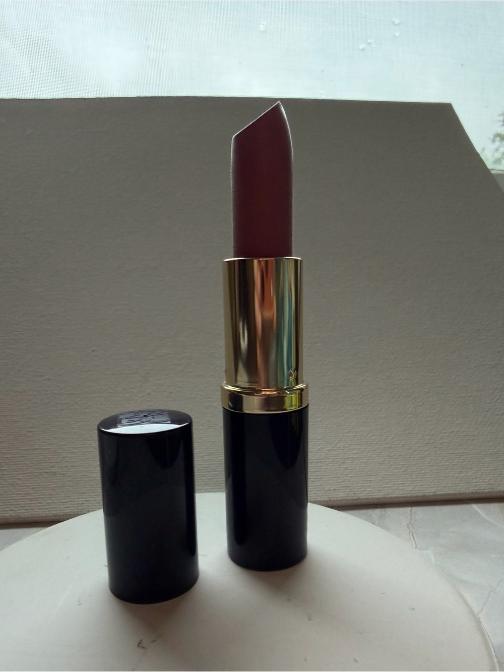 Estee Lauder Pure Color Long Lasting Lipstick - 82 Pinkberry Creme (Full Size)